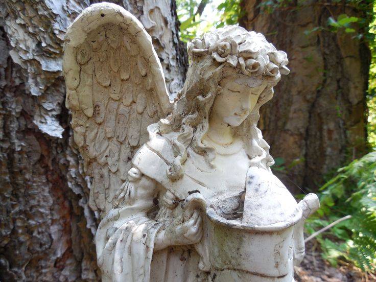 Heavenly Angel Solar Memorial Garden Statue Memorial Garden Stones