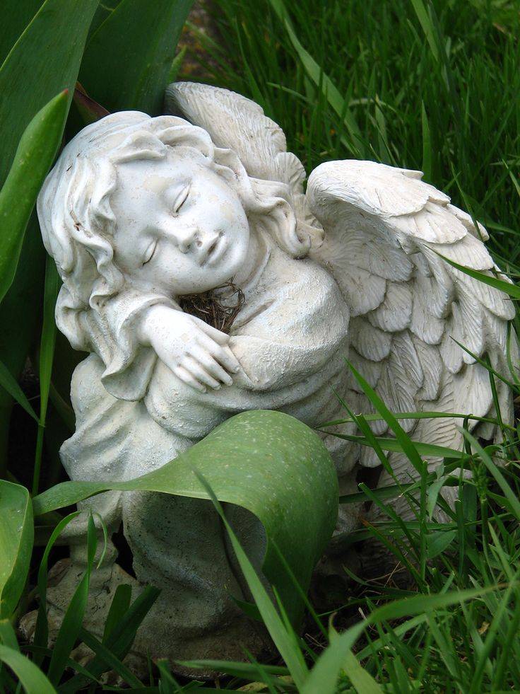 Outdoor Solar Lighted Statue Yard Guardian Angels Decoration Sculpture