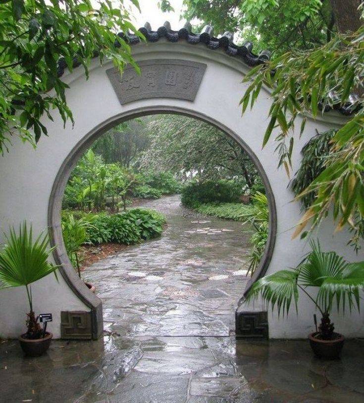 Marvelous Garden Moon Gate