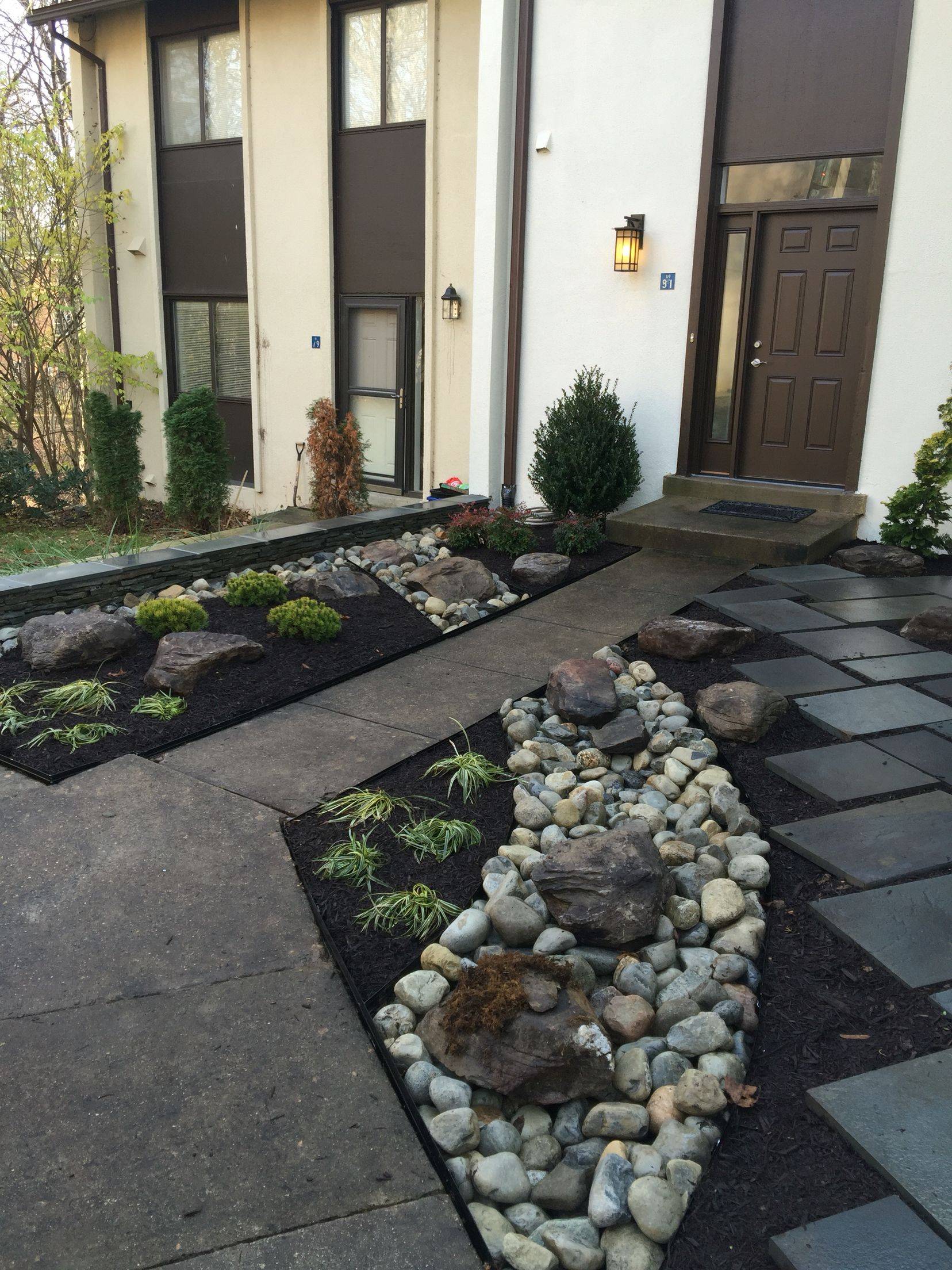 Brick Townhouse Landscape Small Yard Landscaping