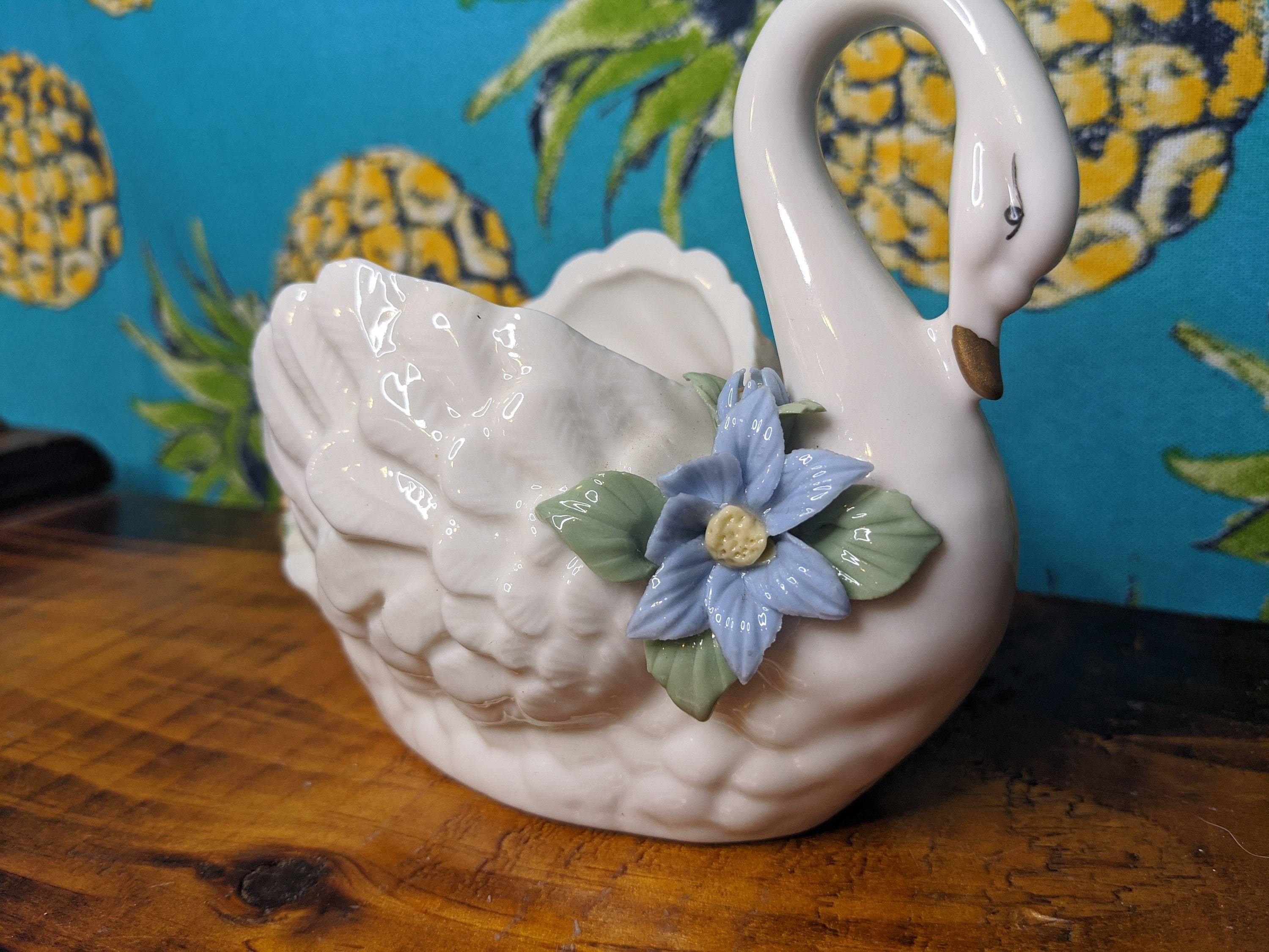 9 Don Swanson English Garden Vase Ideas You Should Look SharonSable