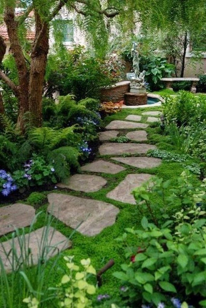 Green And White Garden Ideas