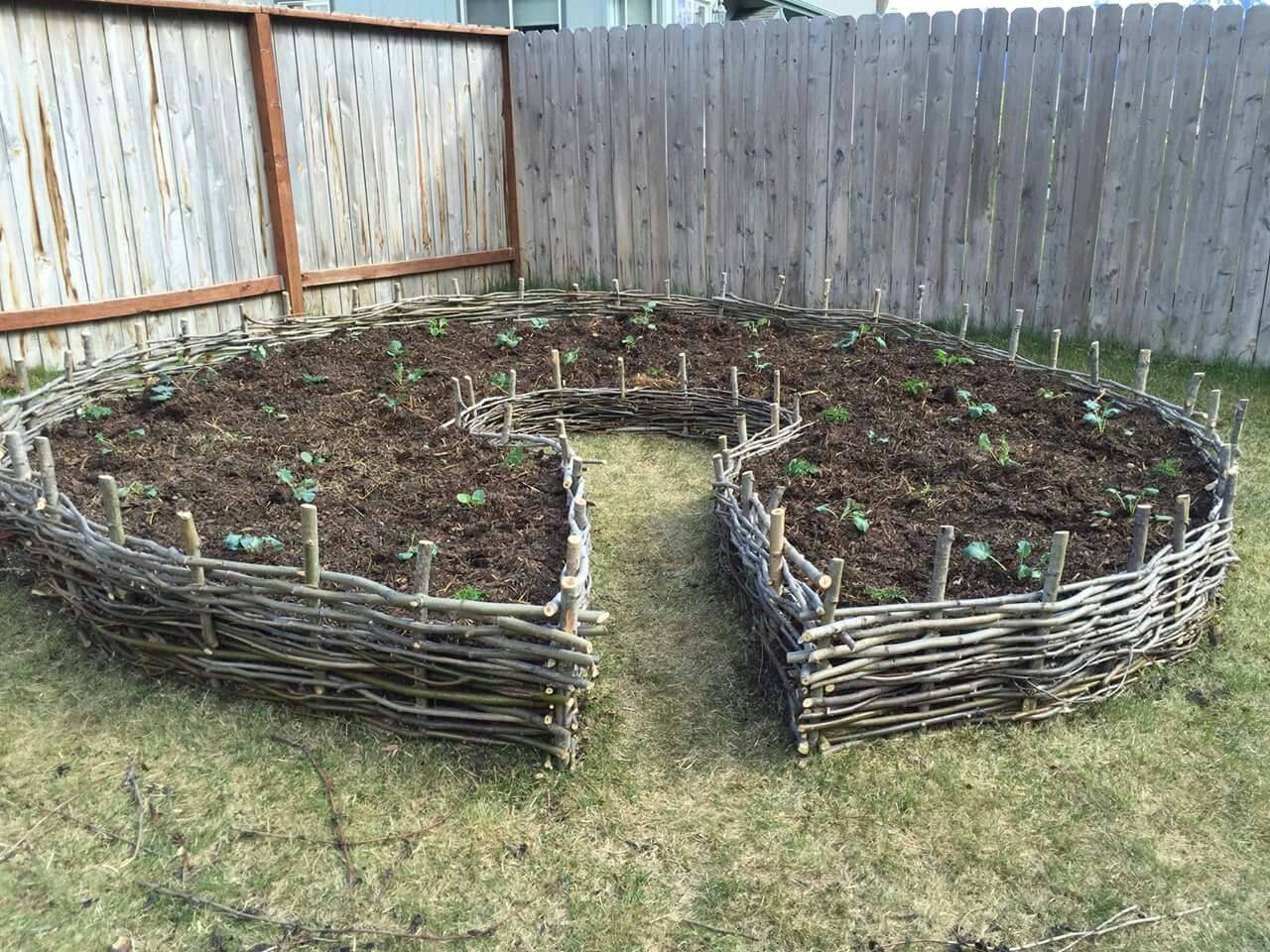 Hugelkultur Raised Garden Beds Yankee Homestead