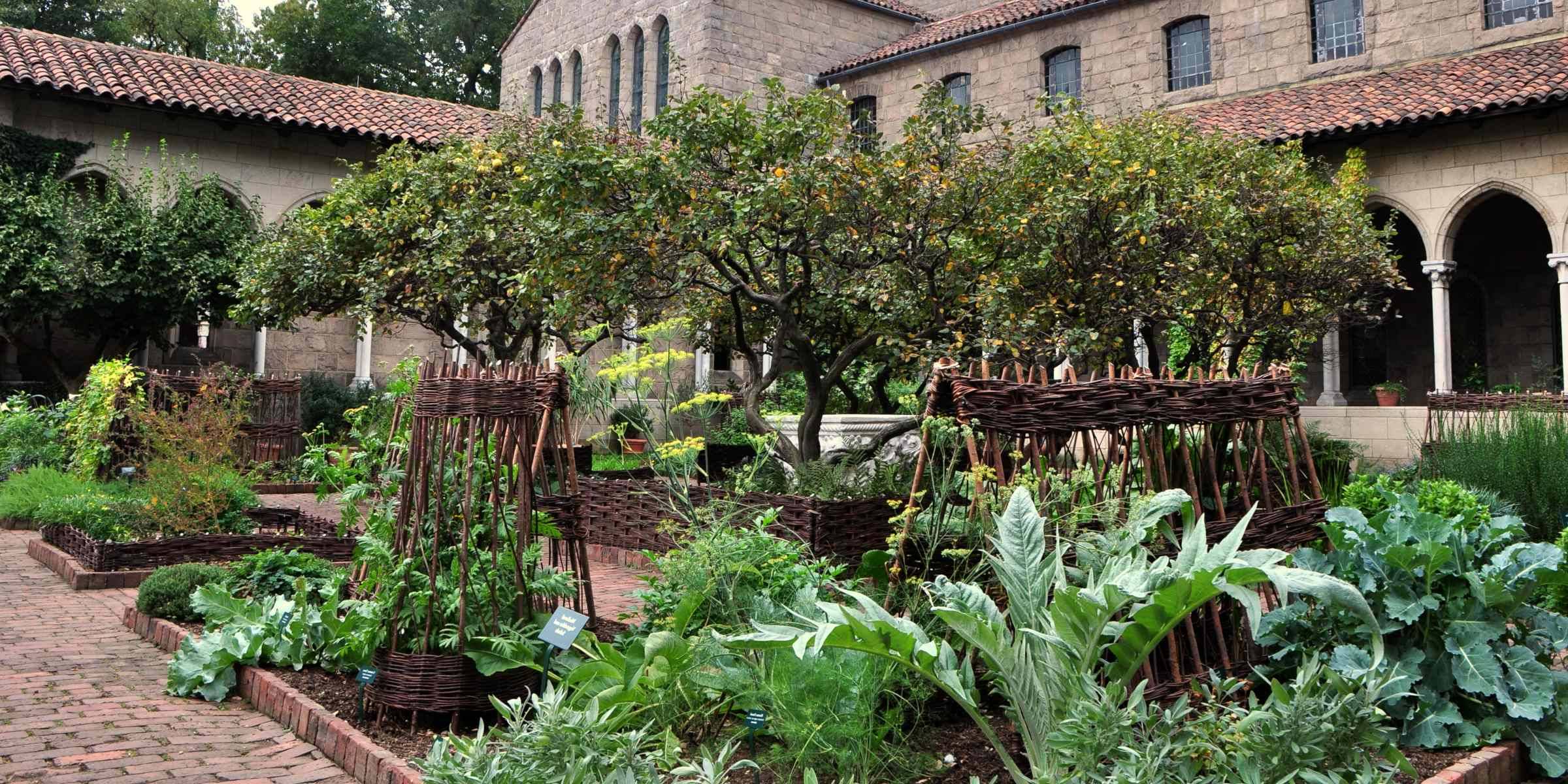 Cloisters Garden Cottage Garden