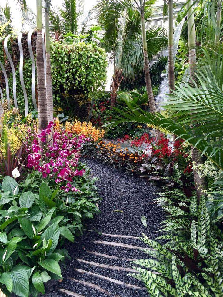 Tropical Backyard Garden Style