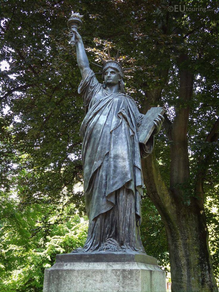 Statue Jardin Du Luxembourg