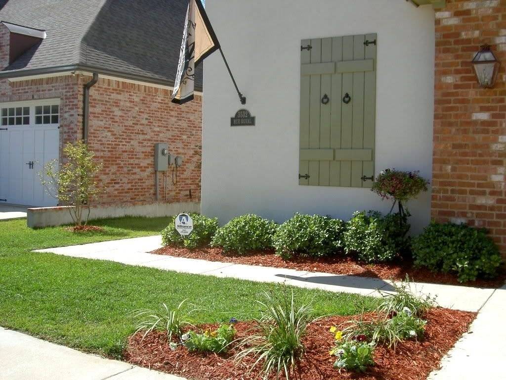 Small Front Yard Landscaping Ideas