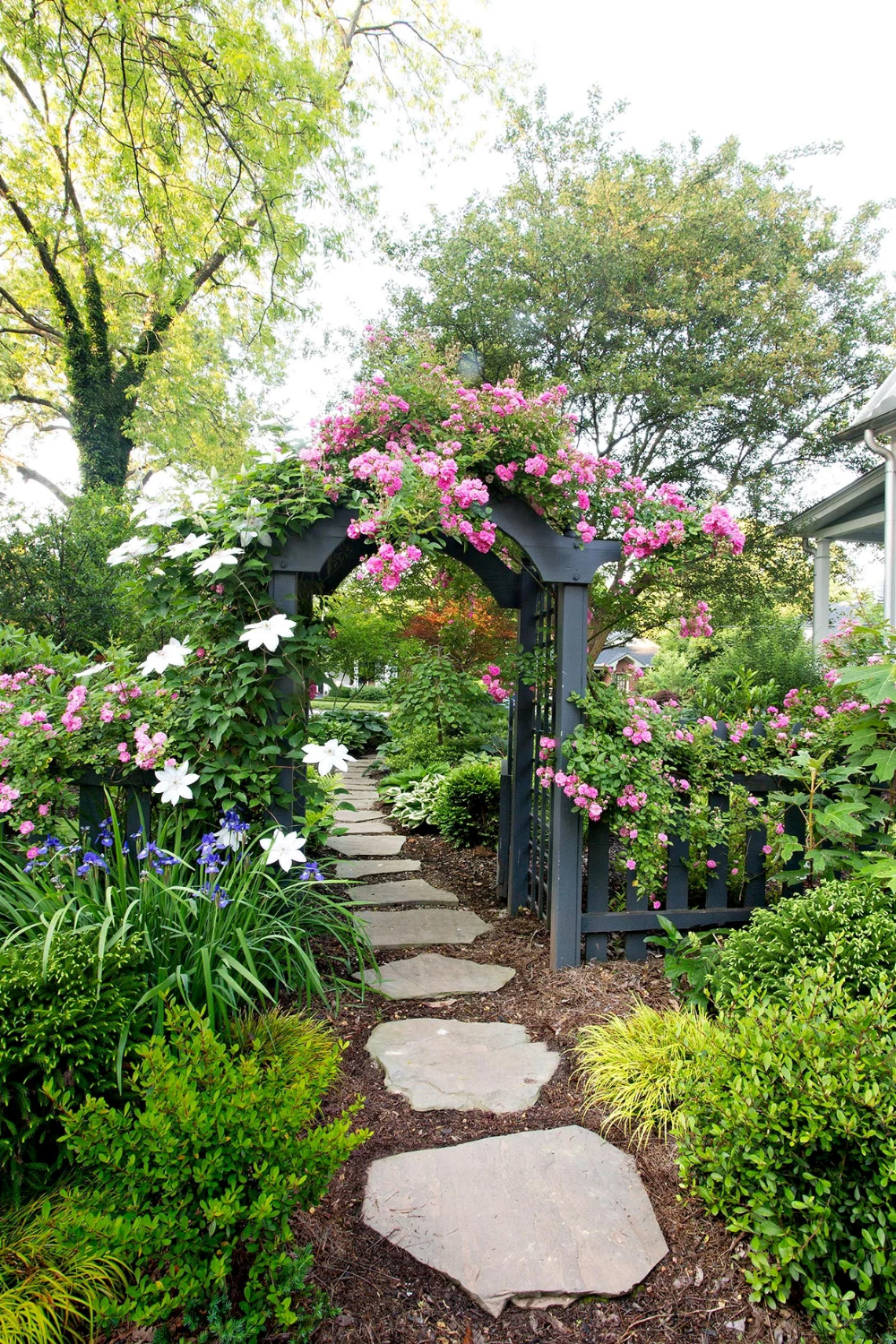 Beautiful Flower Garden Gate Ideas