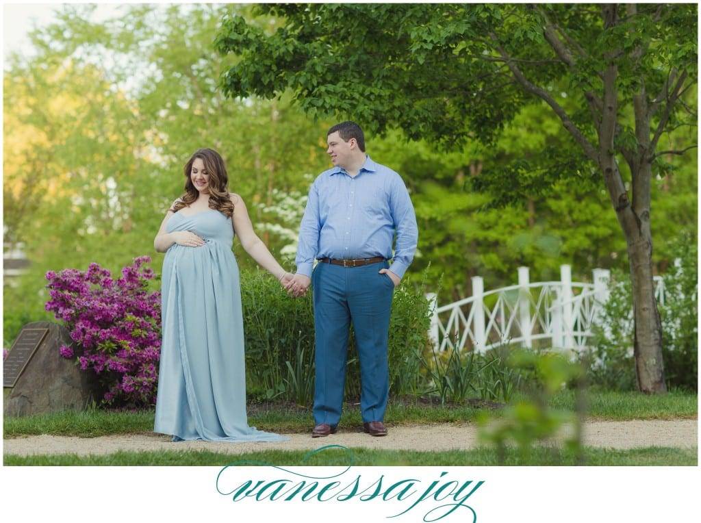 10 Sayen Garden Maternity Shoot Ideas To Consider SharonSable