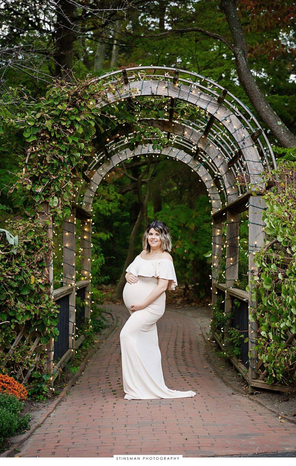 Sayen House And Gardens Maternity Session