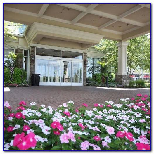 Hamilton Place Hilton Garden Inn Personalized Wedding Ideas We Love