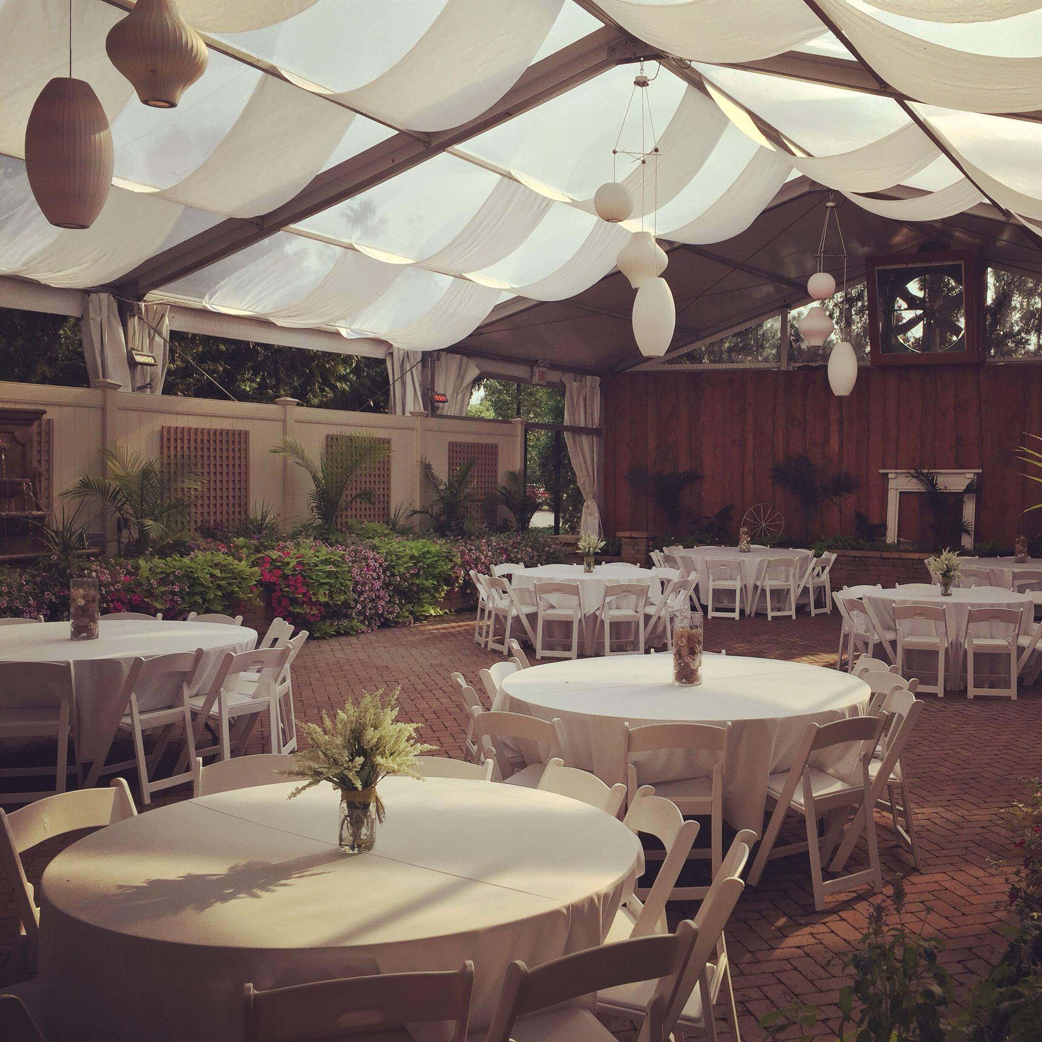 The Hilton Garden Inn Hamilton Nj Personalized Wedding Ideas We Love