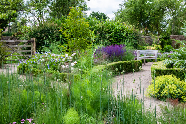 Hamilton Cody Garden Design London