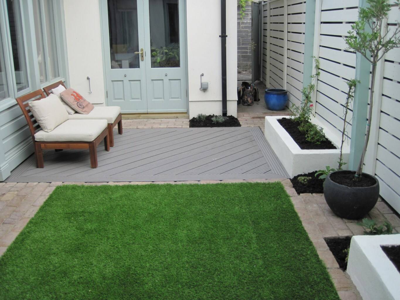 Amazing Small Courtyard Garden Design Ideas