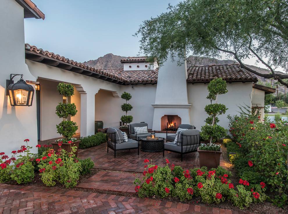 Courtyard Small Yard Patio Front Entry Admirabe Tuscan Garden Ideas