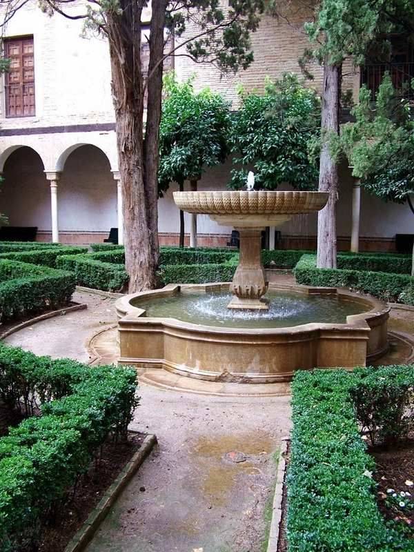 Mediterranean Fountain Garden Front Yard Garden