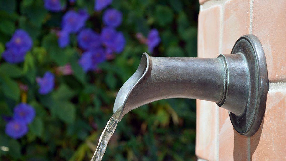 Fountain Water Spout Waterfeature Waterfall Rustic Design