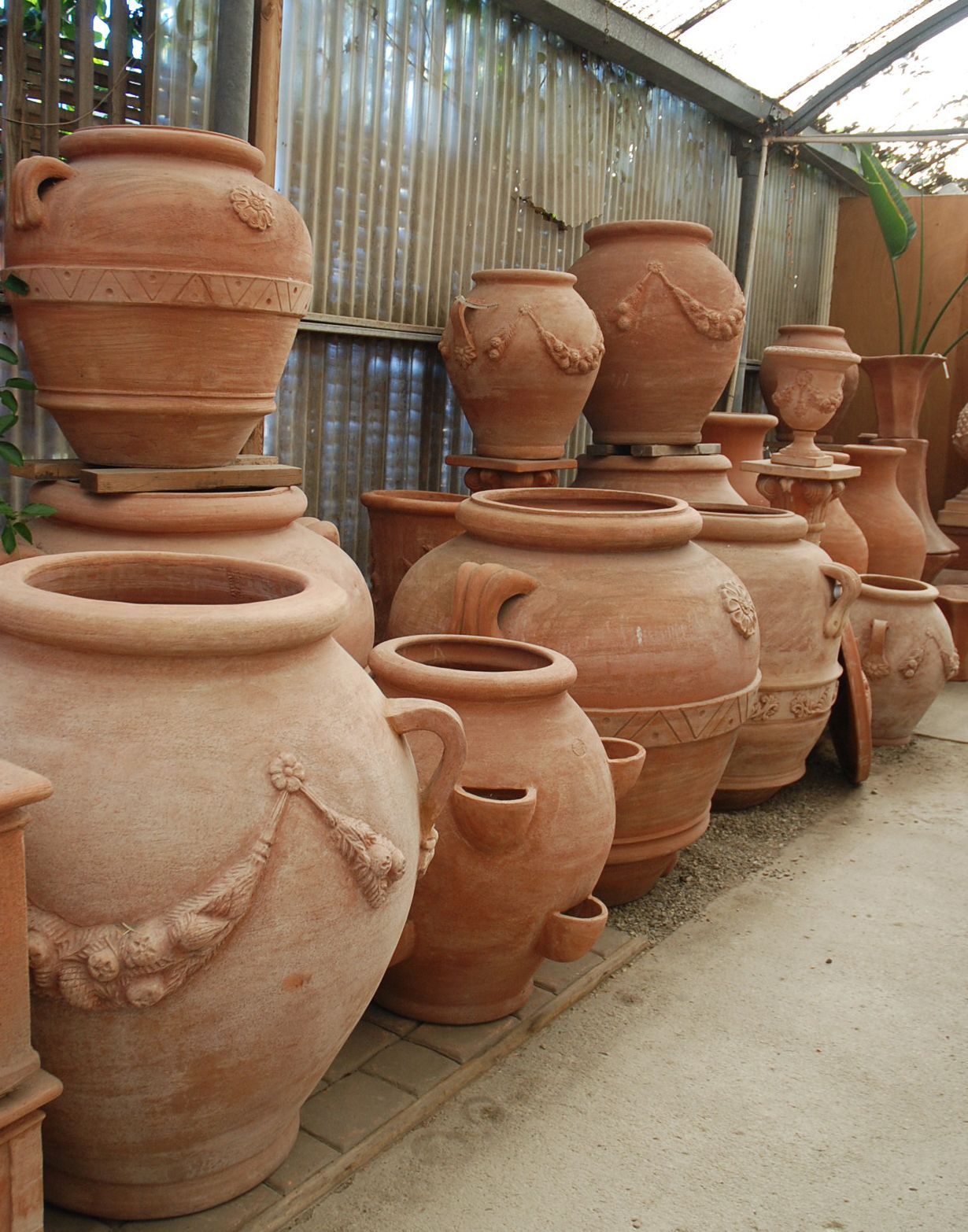Large Tuscan Terracotta Pot Battersea Flower Station