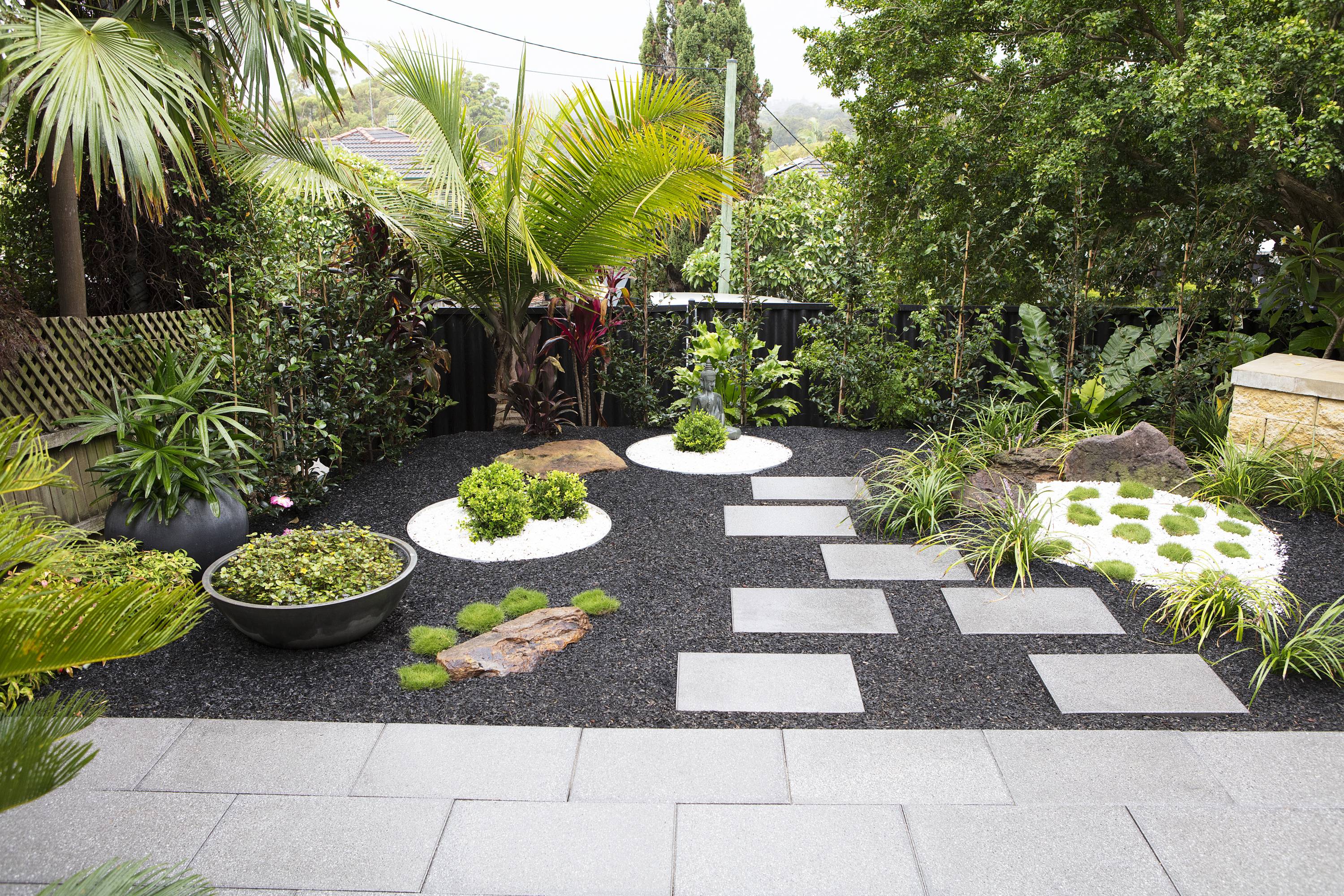 Cozy Japanese Courtyard Garden Ideas