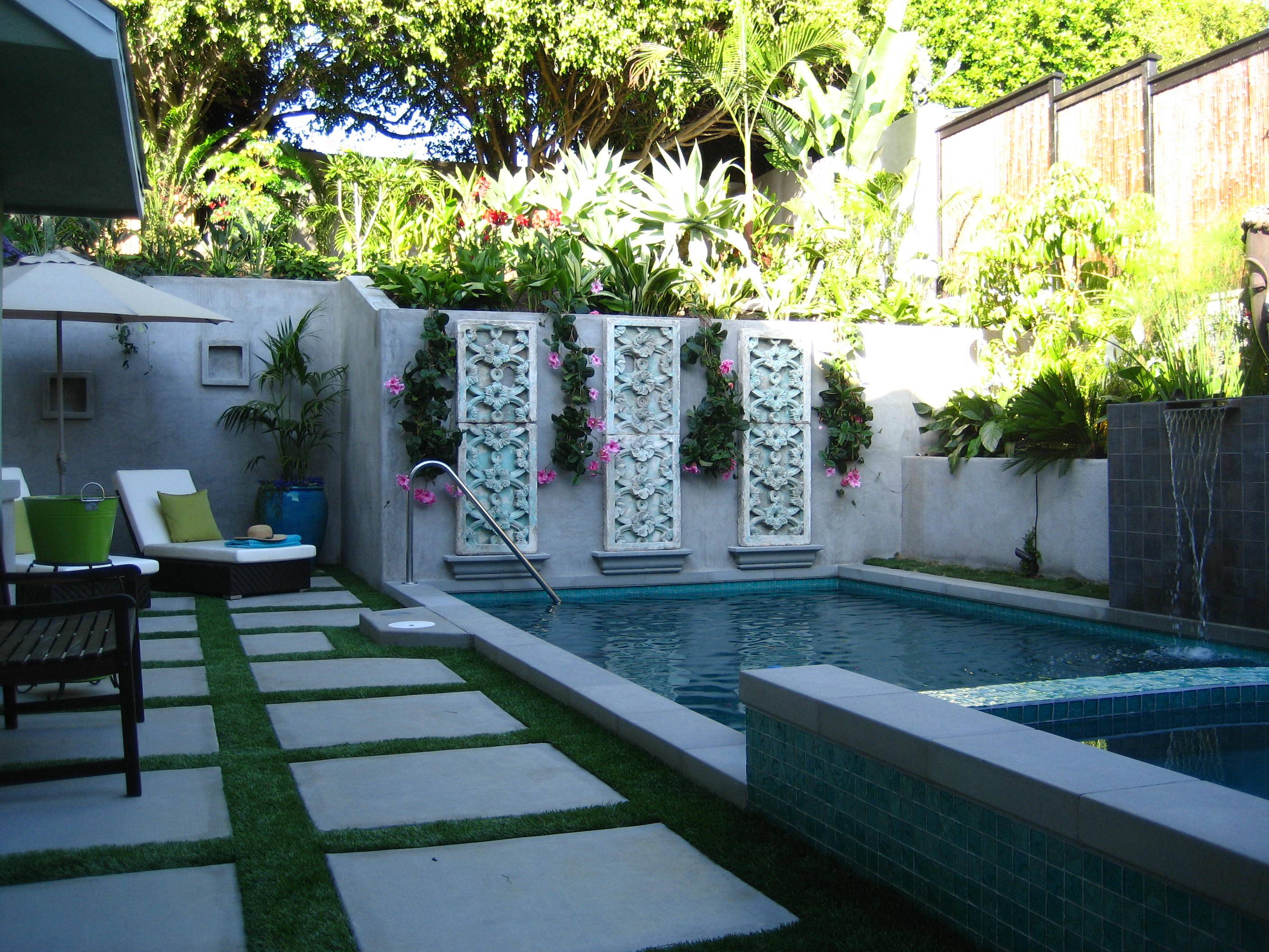 Imposing Mediterranean Swimming Pool Designs