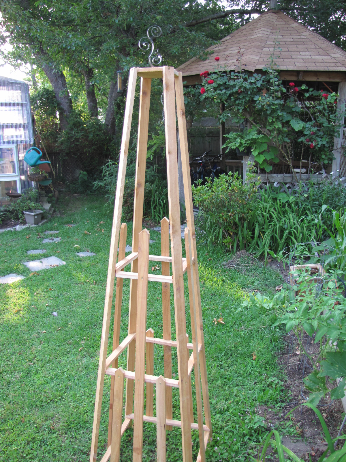 Diy Wood Obelisk Trellis Wood Garden Obelisk Trellis