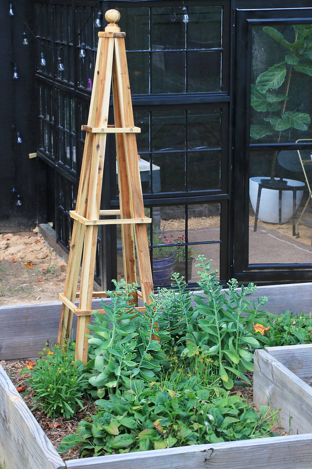 Obelisk Planter