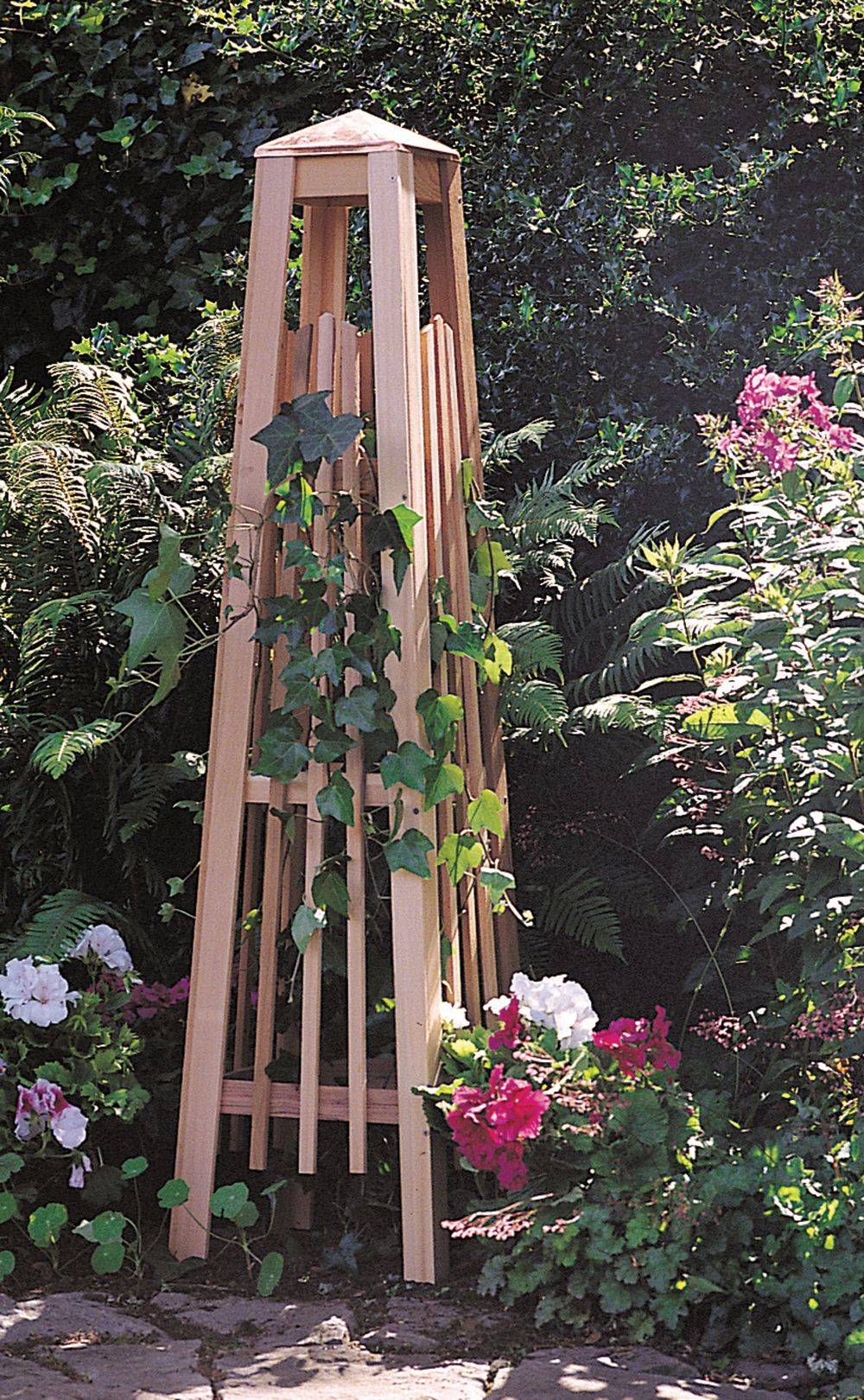 Wooden Obelisk Cedarlast Obelisk