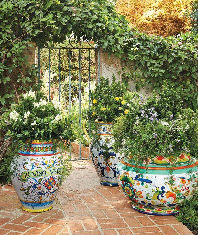 Brilliantideasfordisplayingplantsinoutdoorvases