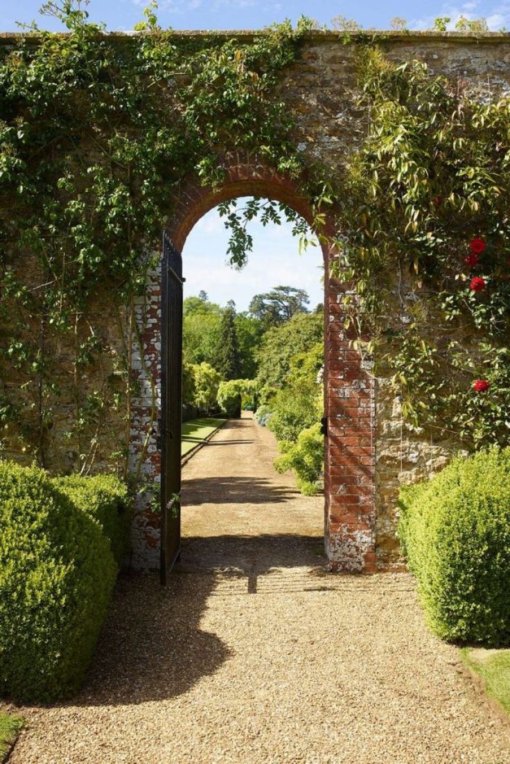 Gap Gardens Mixed Border In Country Garden Image No