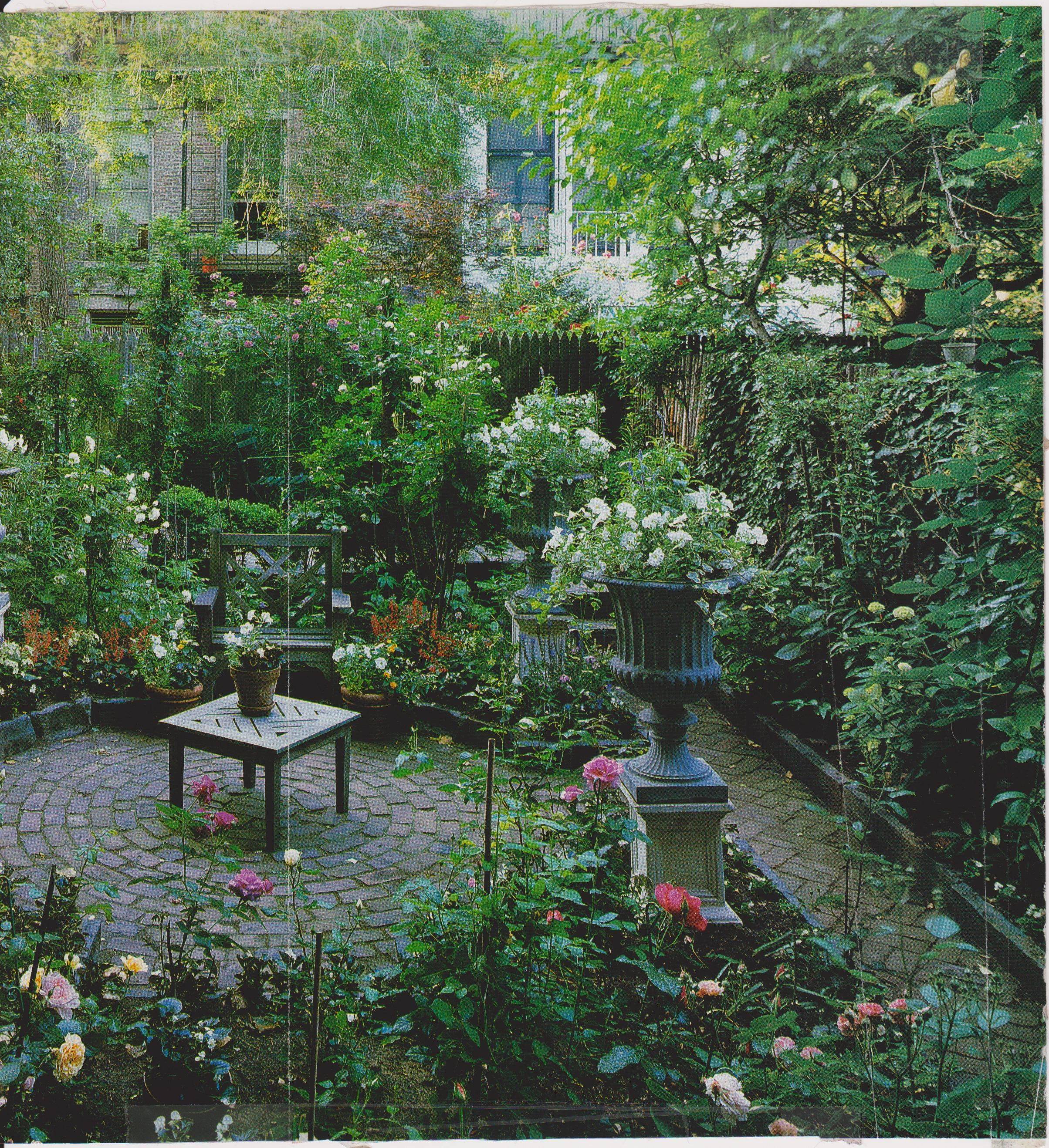 Lovely Cottage Garden Design Ideas