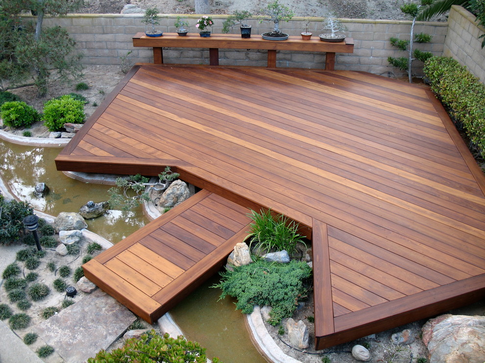 Ground Level Garden Deck