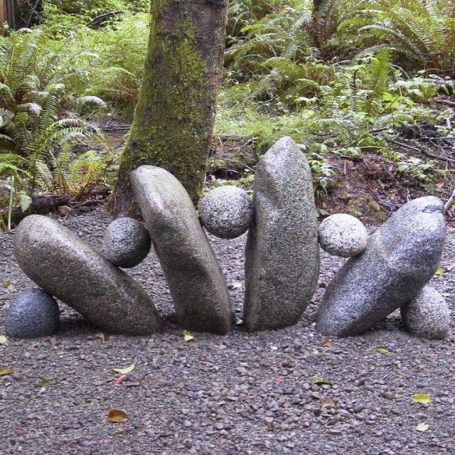 Best River Rock And Stone Garden Decorating Ideas