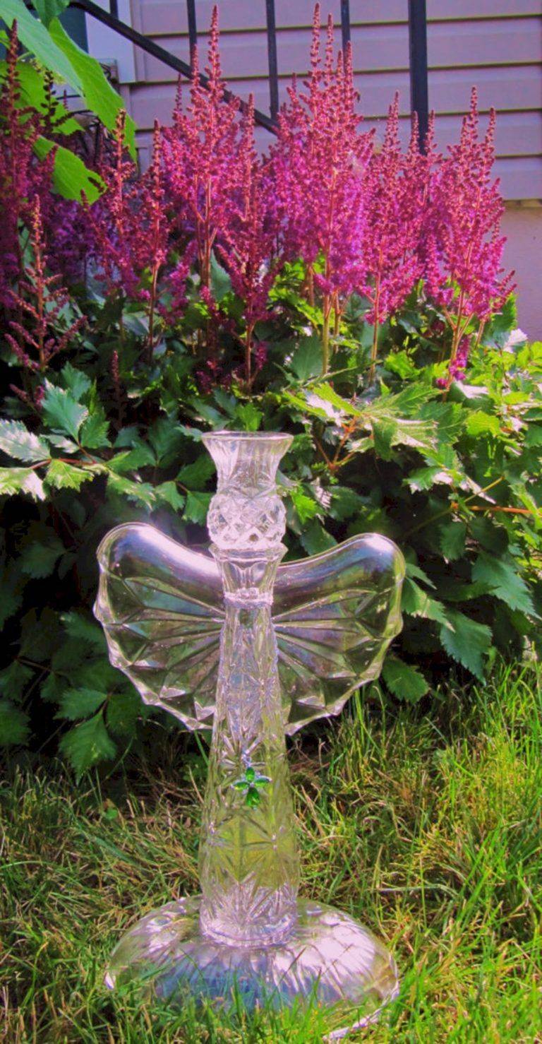 Best Glass Totems Garden Art Ideas