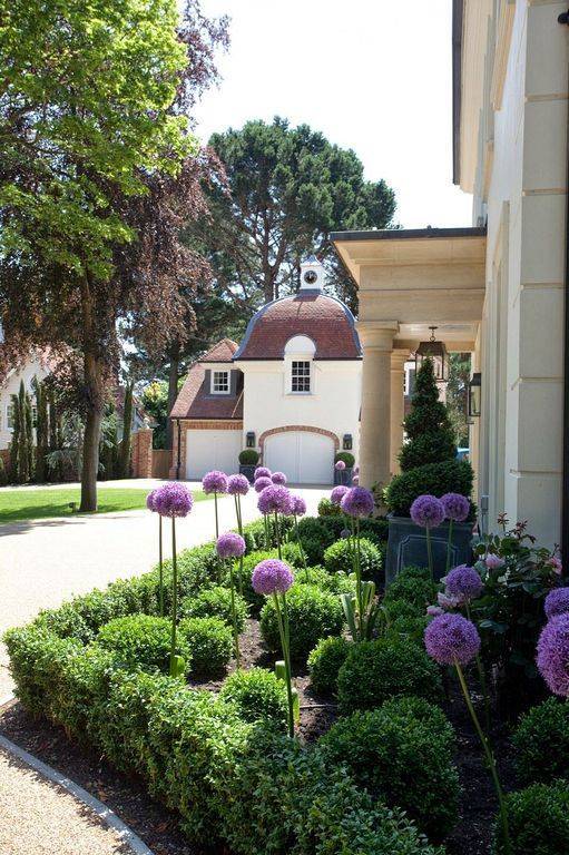 Italian Courtyard Gardens