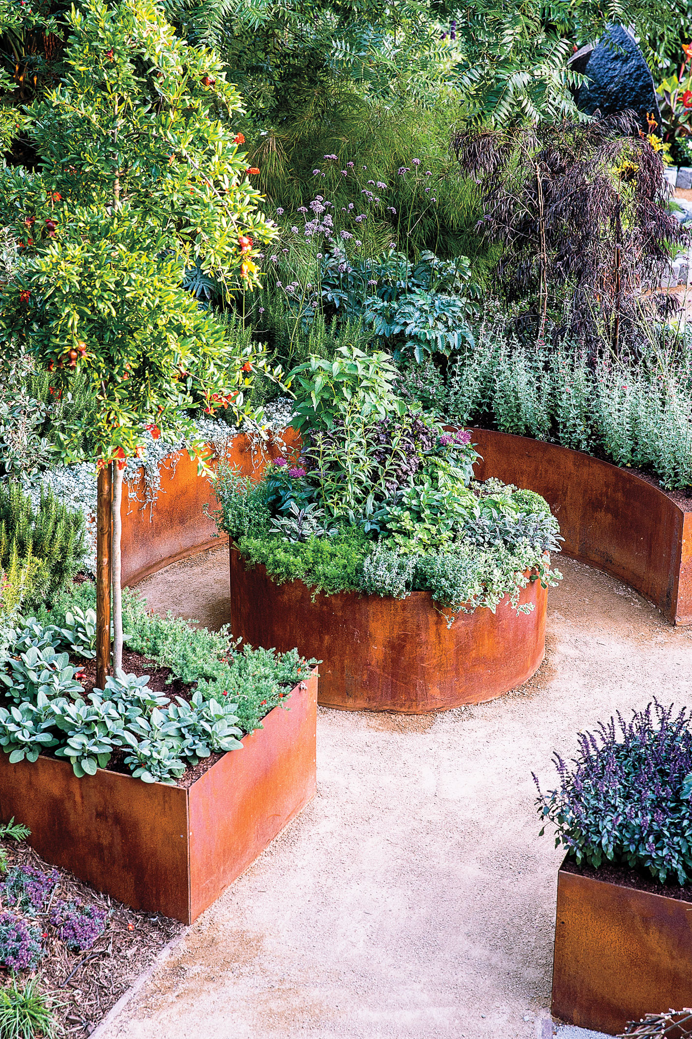 Front Yard Edible Garden Design