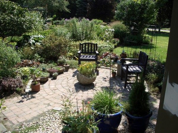 Irregular And Weirdshaped Backyards