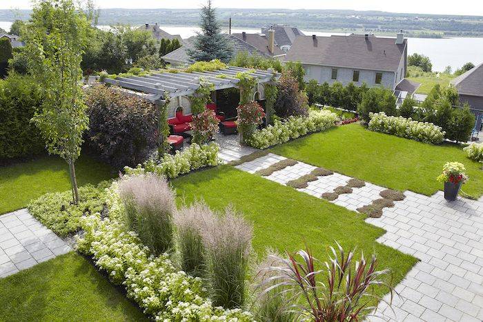 Beautiful Front Yard Garden Landscaping Design Ideas