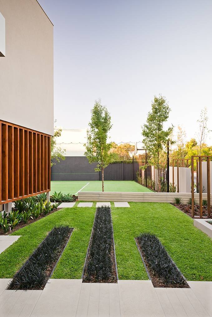 12 Minimalist Garden Design Trends Taking Over in 2025 - Modern Minimalist Garden Design Ideas