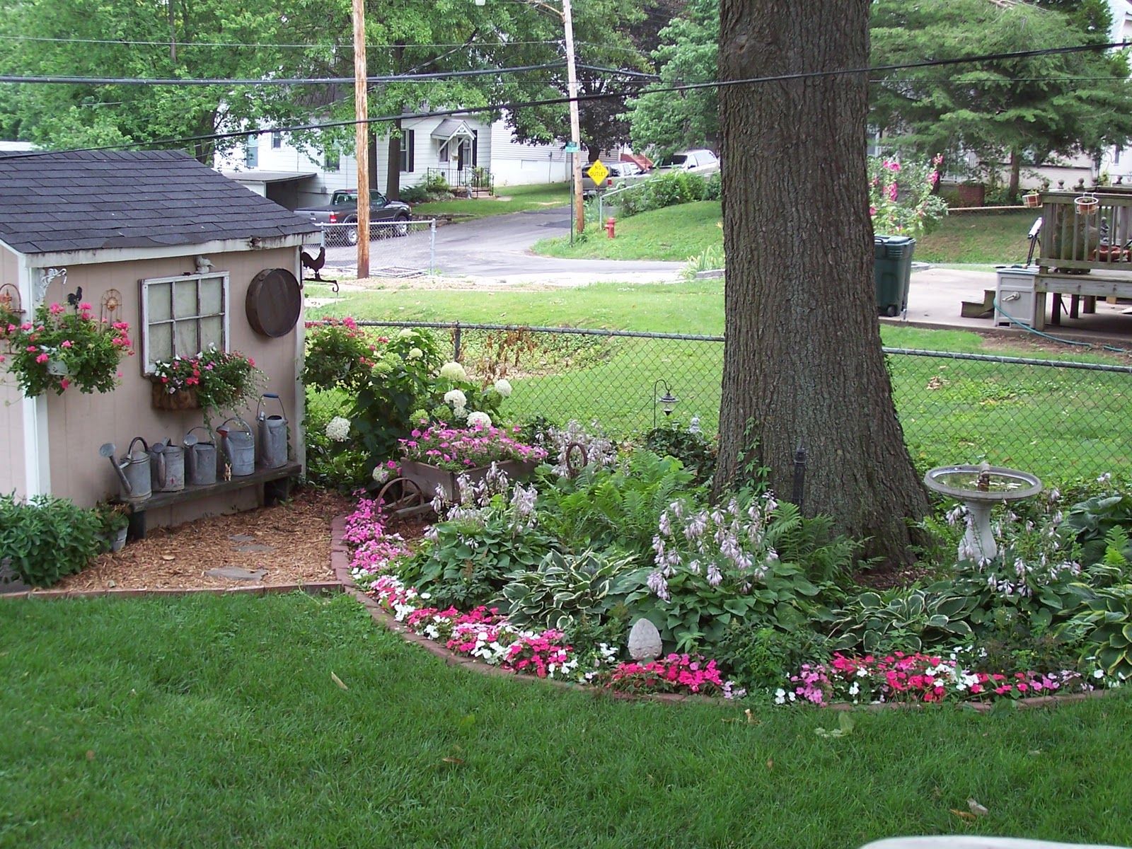 Incredible Flower Bed Design Ideas
