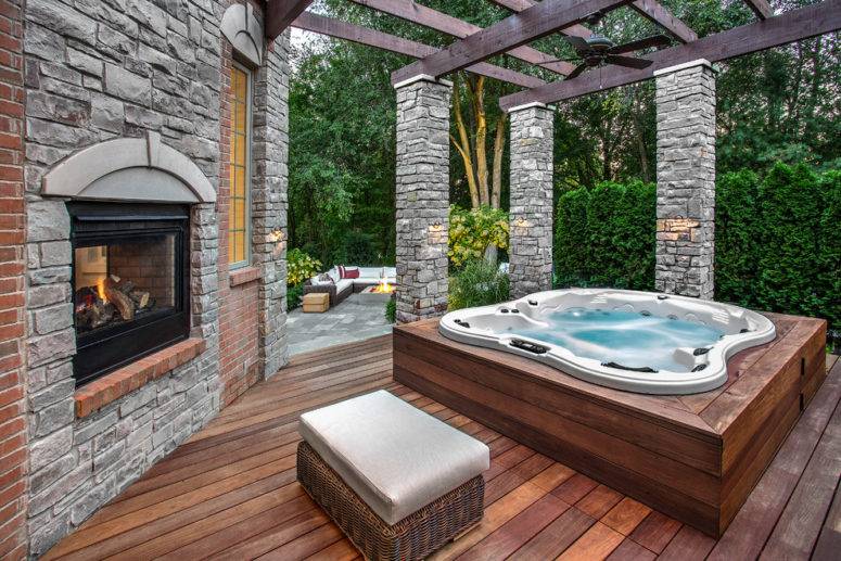 Stunning Garden Hot Tub Designs