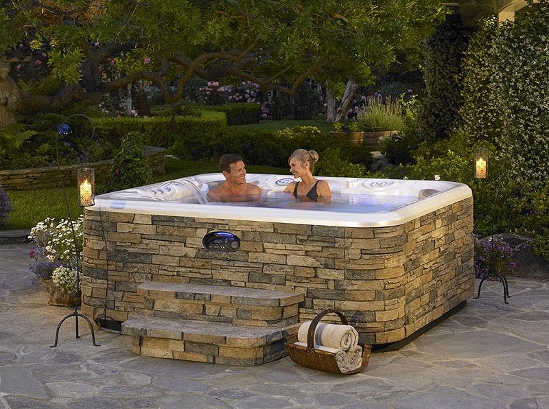 Awesome Garden Hot Tub Designs