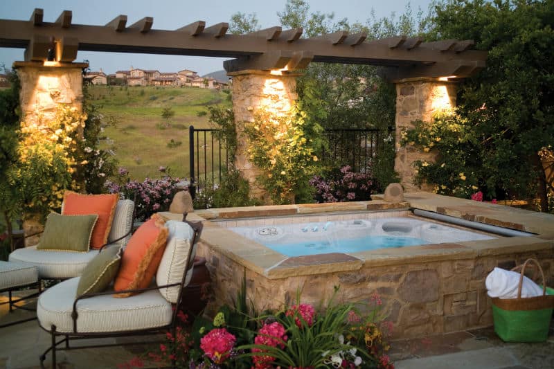 Hot Tubsoutdoor Showers