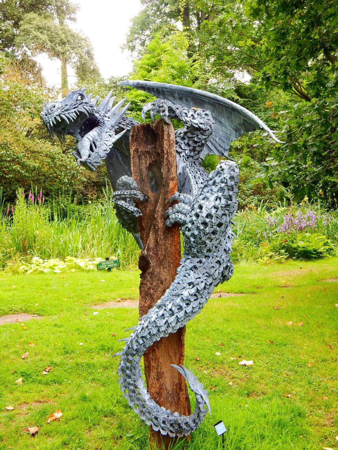 Interesting Backyard Sculpture Ideas
