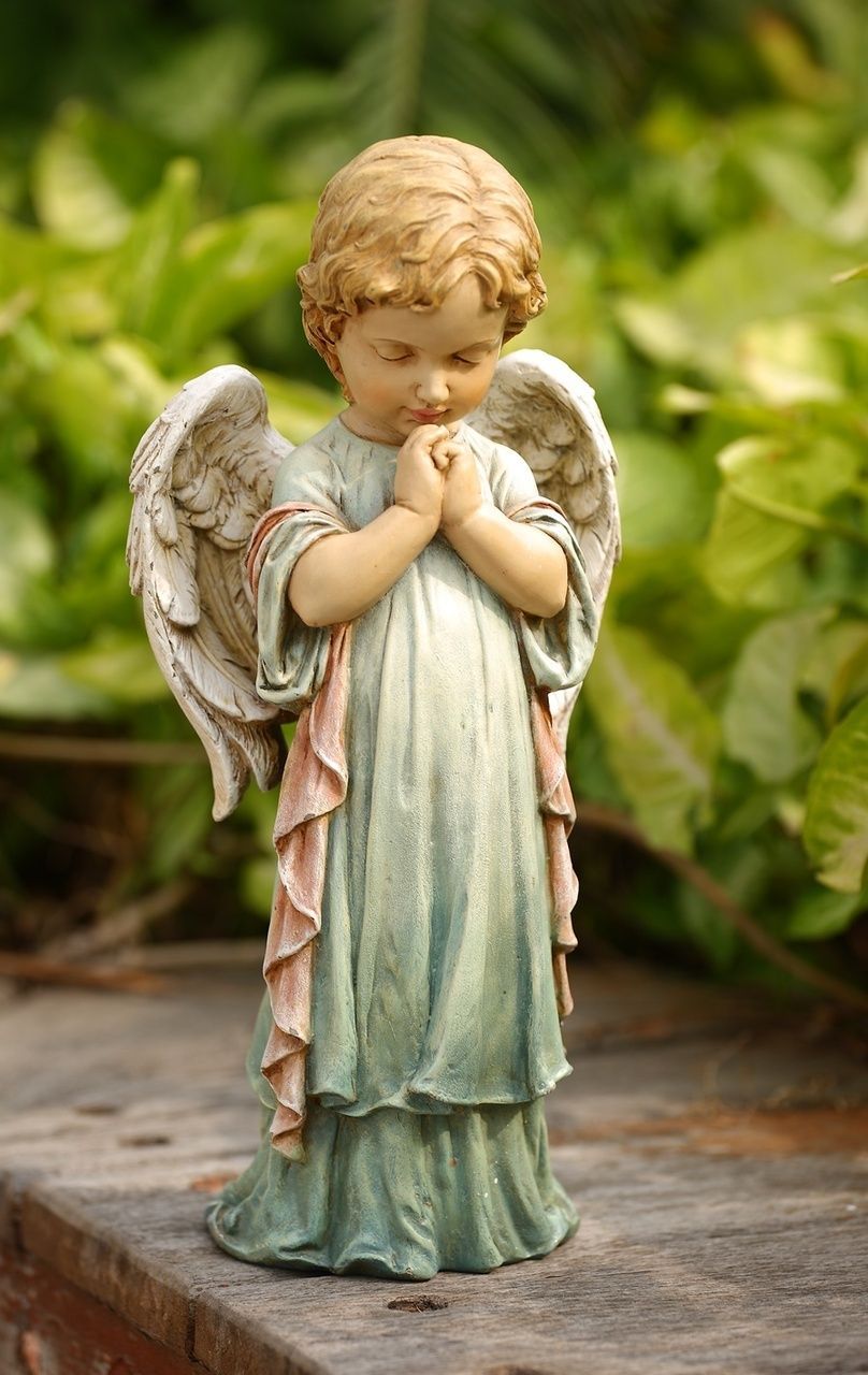 Angel Statue Resin Garden Statues
