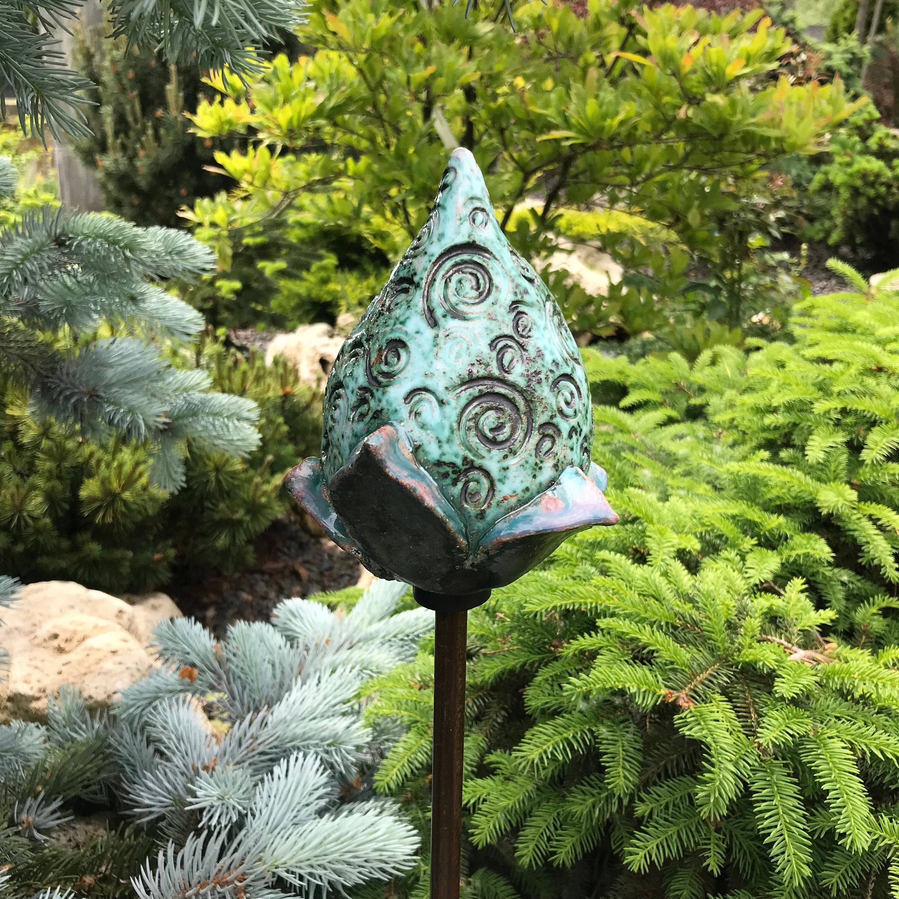 Unique Outdoor Metal Garden Art Ideas