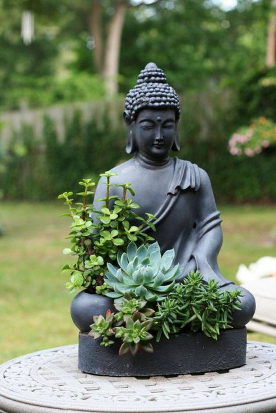 Fabulous Meditation Buddha Garden Decor Ideas