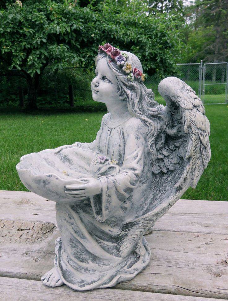 Josephs Studio Angel Outdoor Garden Statue