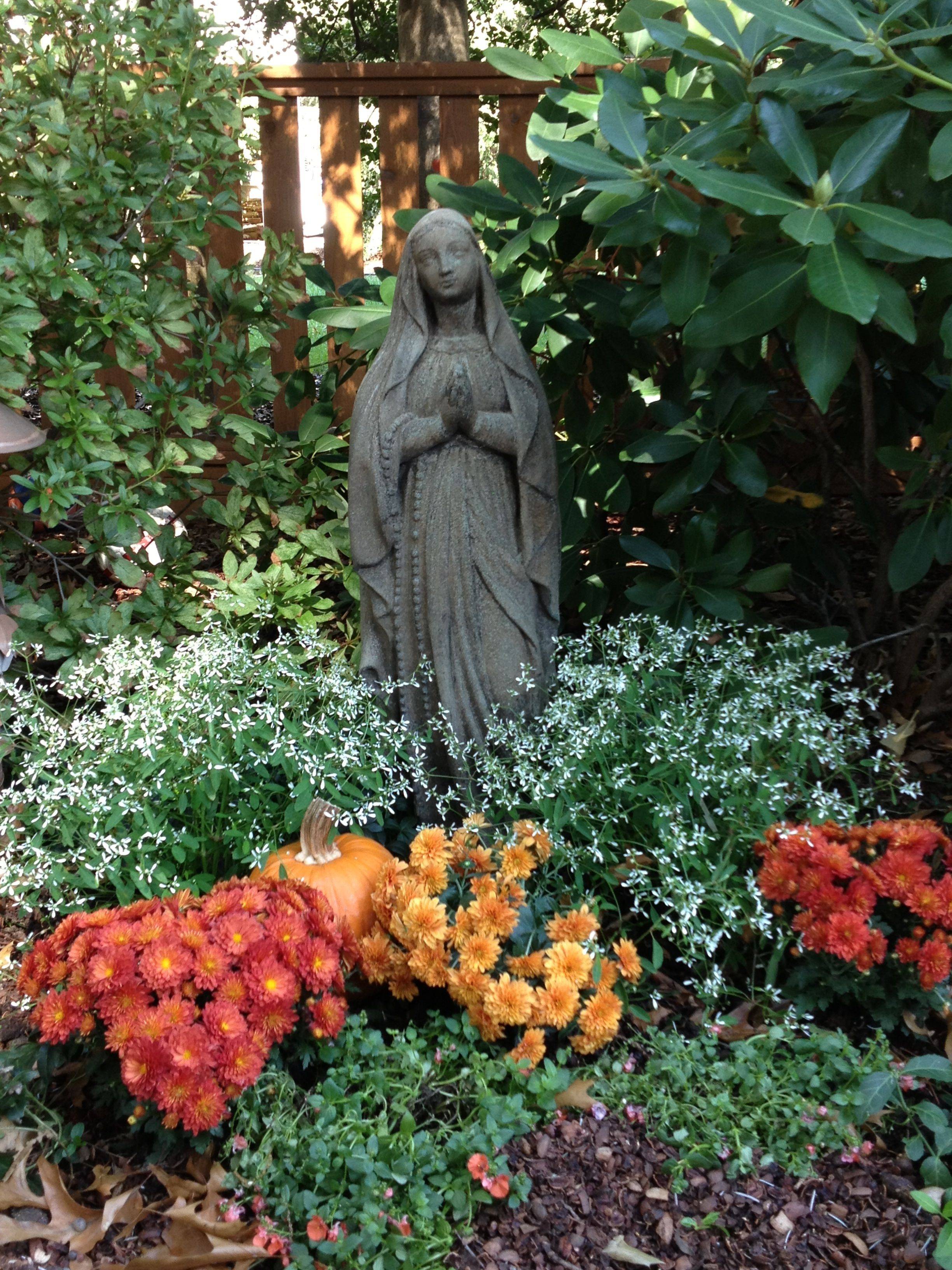 Cement Madonna Concrete Garden Art Statue Religious