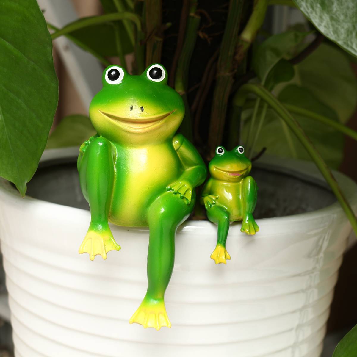 Entertaining Animal Statue Outdoor Spring Decorations