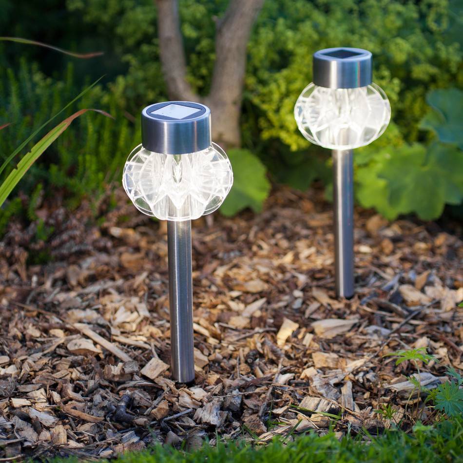 17 Solar Powered Garden Lights Ideas For This Year SharonSable